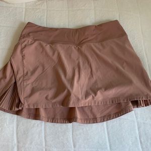 Size four pink lulu lemon skirt